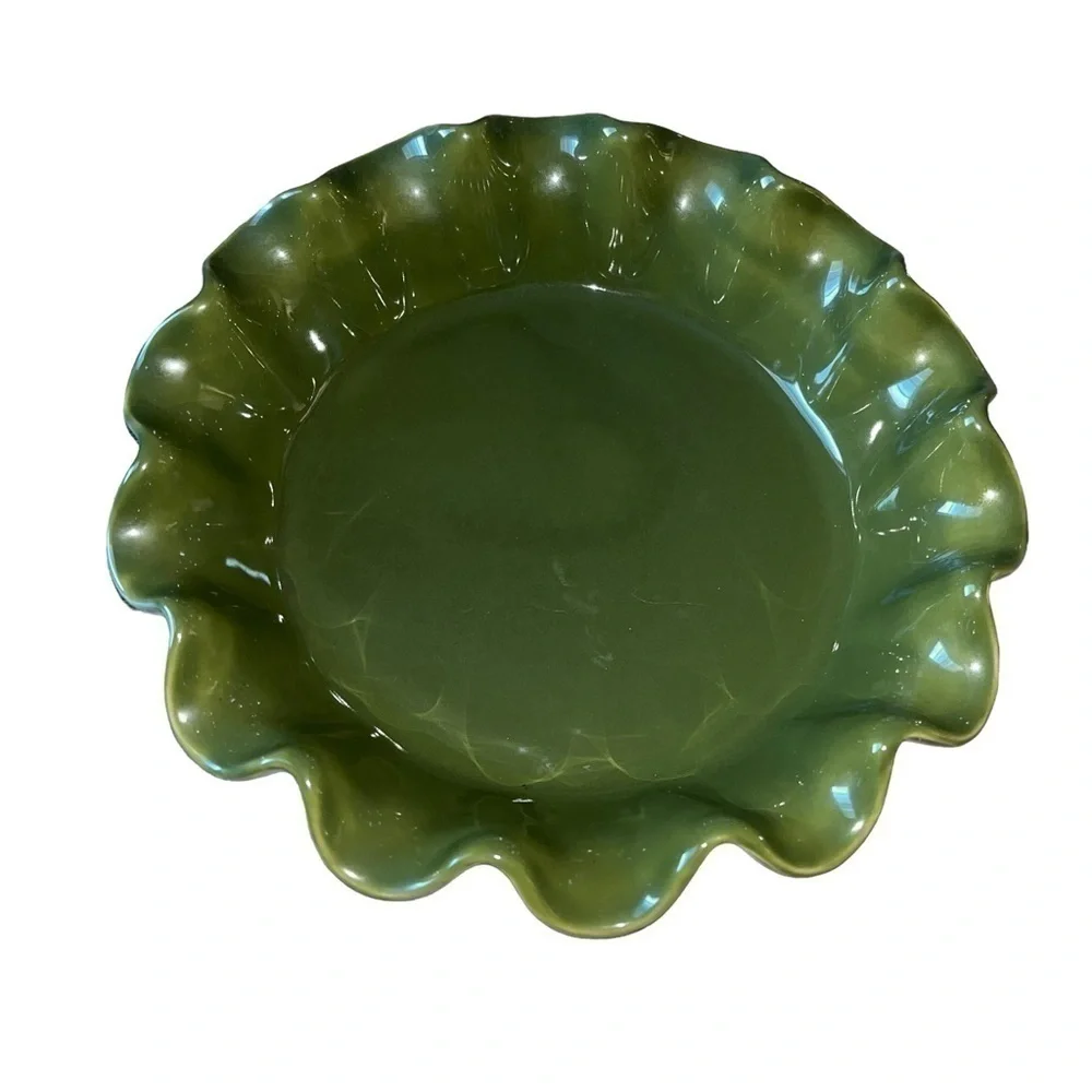 Emile Henry French Ceramic Artisan Ruffled 1 Pie Dish